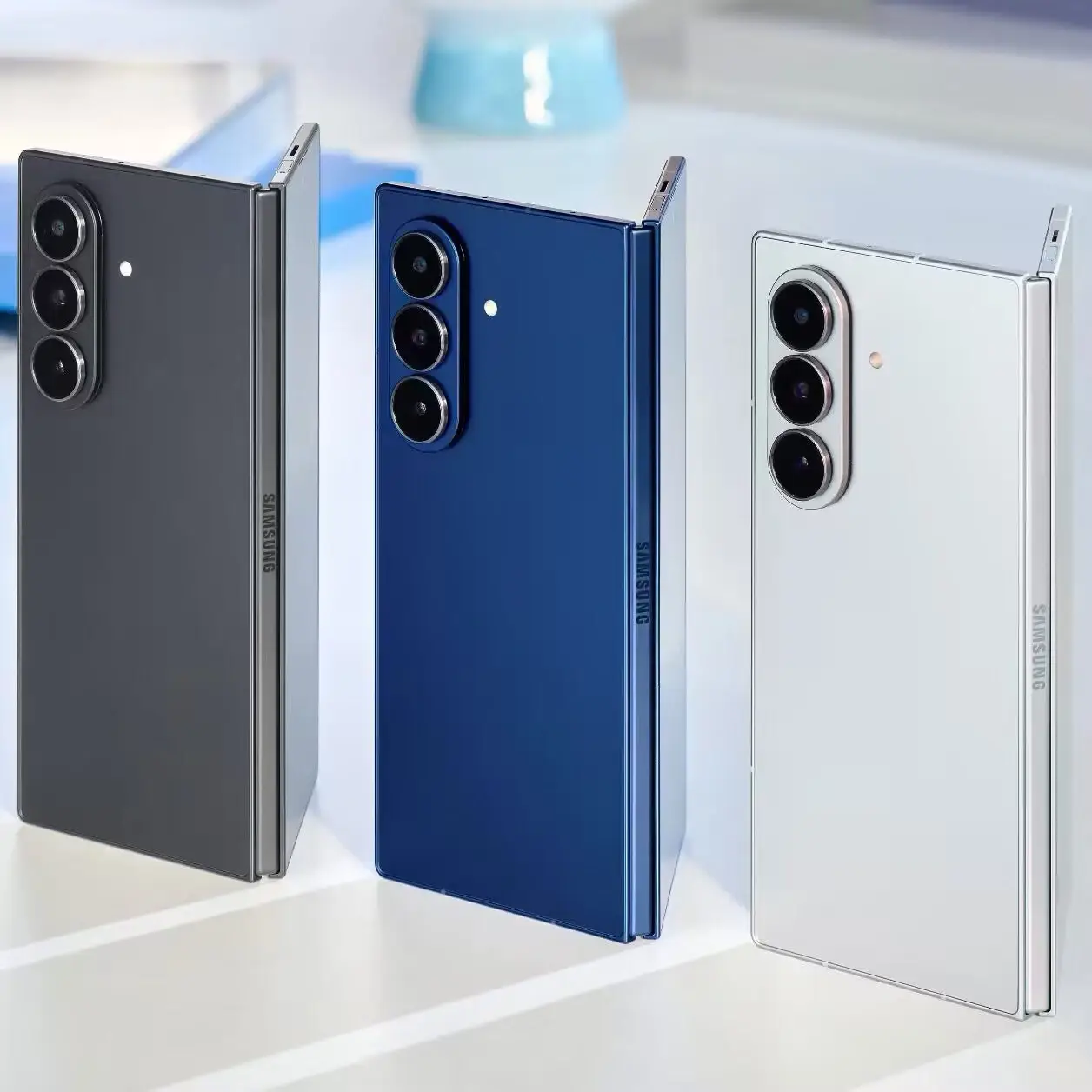Samsung Galaxy Z Fold 7 (12+256GB) — Fold Open a Bigger Screen, Bigger Camera, Bigger Flex.
